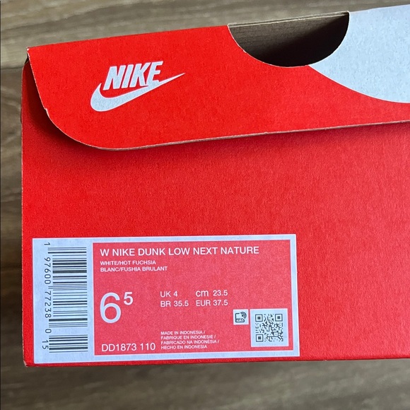 Nike Fuchsia and White Low-Top Sneakers - Picture 3 of 3